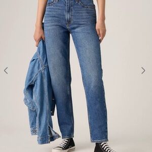 Levi's Classic Blue Straight Leg Women's Jeans